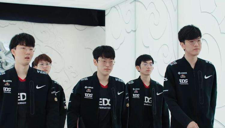 这是广州队 这是广州队